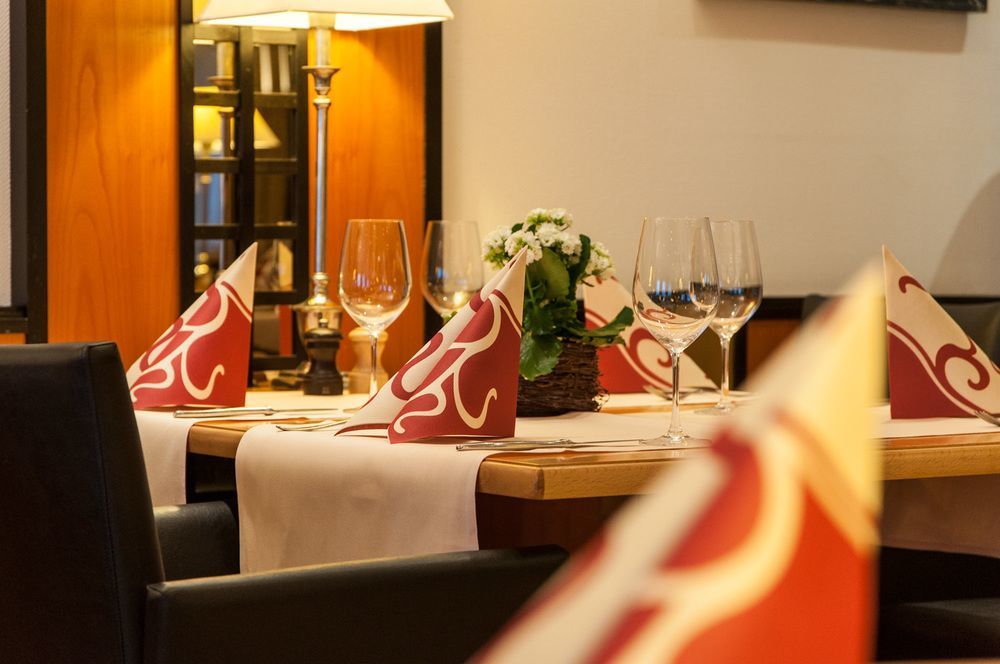 Hotel Schere นอร์ทไฮม์ ภายนอก รูปภาพ